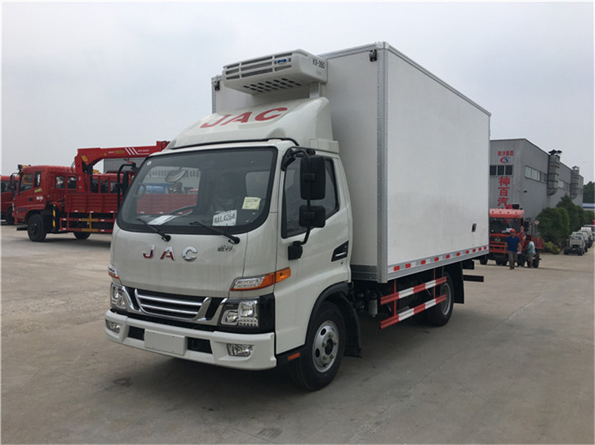 江淮駿鈴V5 4.2米冷藏車